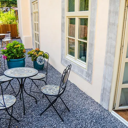 Opera - Mestský Palác 3*