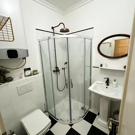Opera - Mestsky Palac Hotel apartamentowy 3*