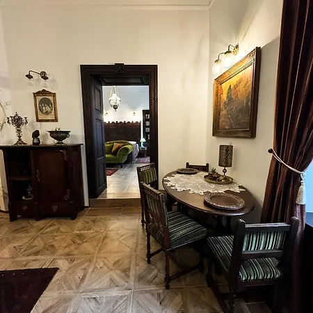 Opera - Mestský Palác 3*