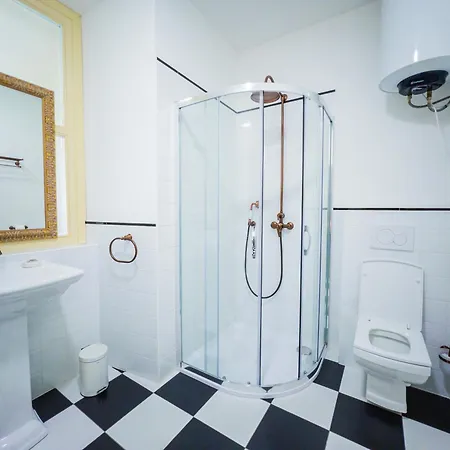 Opera - Mestsky Palac Hotel apartamentowy 3*