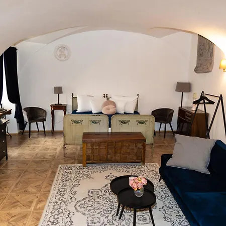 Hotel apartamentowy Opera - Mestsky Palac Banská Štiavnica