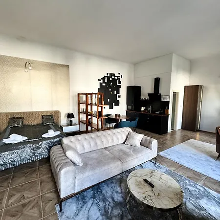 Opera - Mestsky Palac Hotel apartamentowy 3*