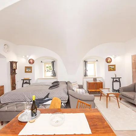 Opera Aparthotel Banska Stiavnica