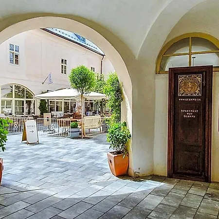 Hotel apartamentowy Opera - Mestsky Palac Banská Štiavnica