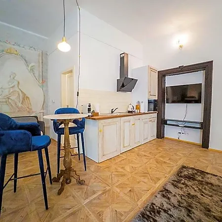 Opera - Mestsky Palac 3*